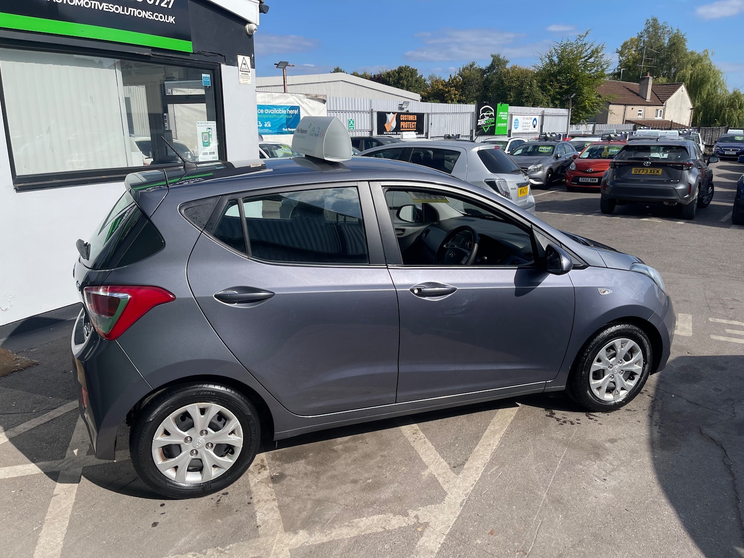 Used Hyundai i10 2014 for sale - 76211687: Photo 7