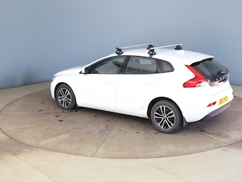 Used Volvo V40 2017 for sale - 77966596: Photo