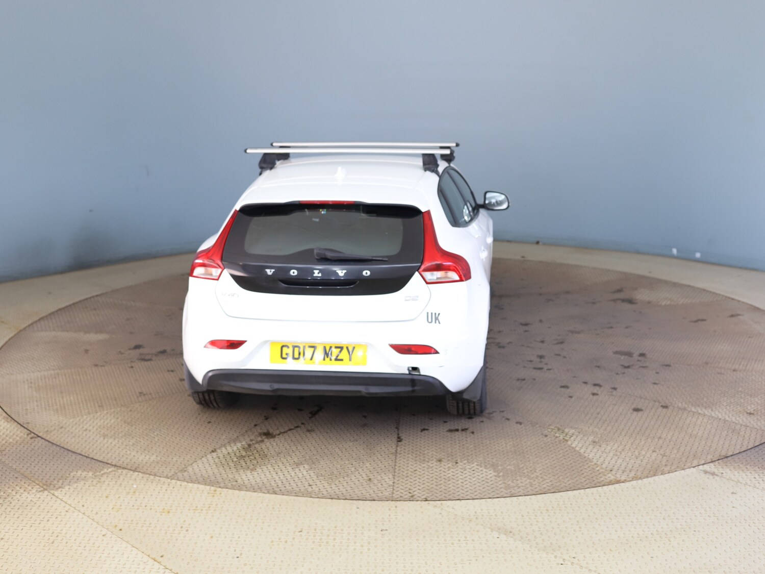 Used Volvo V40 2017 for sale - 77966596: Photo 5