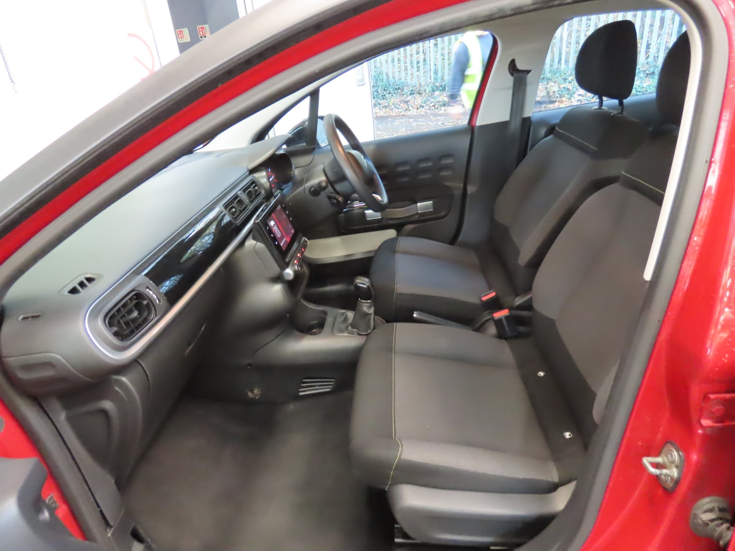 Used Citroen C3 2017 for sale - 76909272: Photo 12