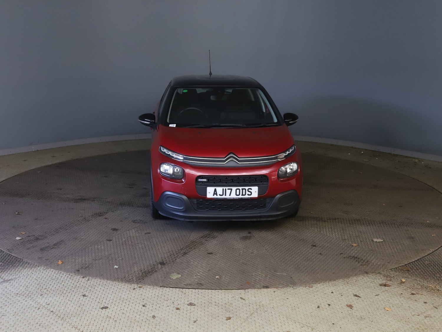 Used Citroen C3 2017 for sale - 76909272: Photo 2