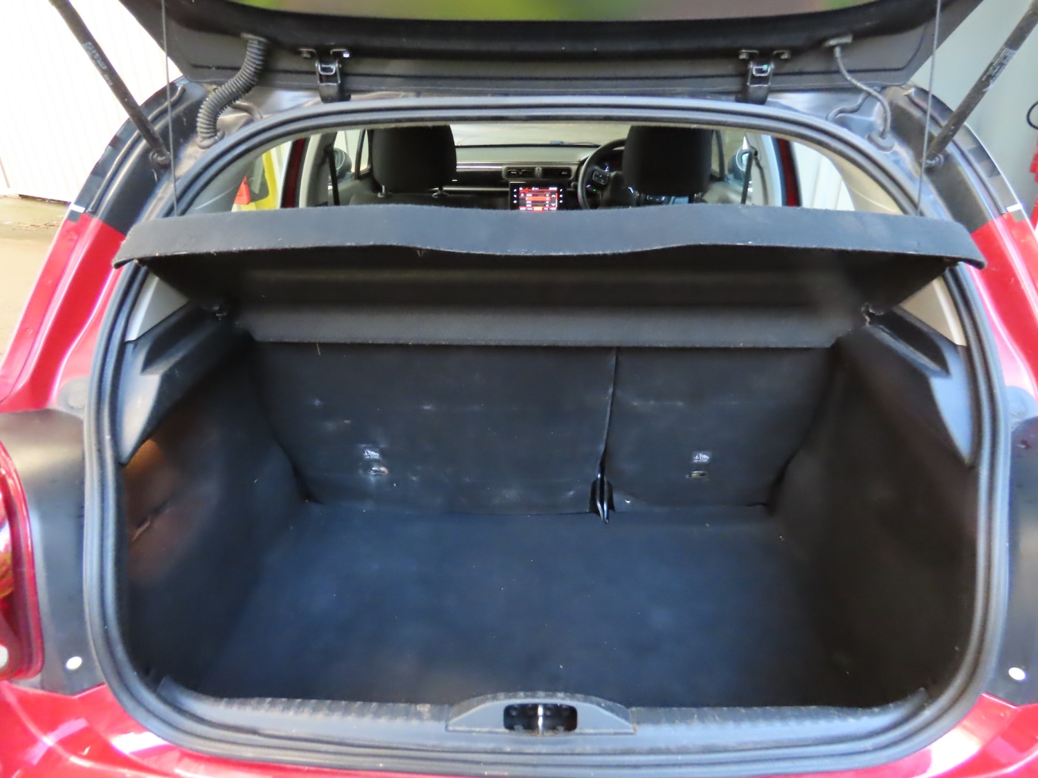 Used Citroen C3 2017 for sale - 76909272: Photo 8