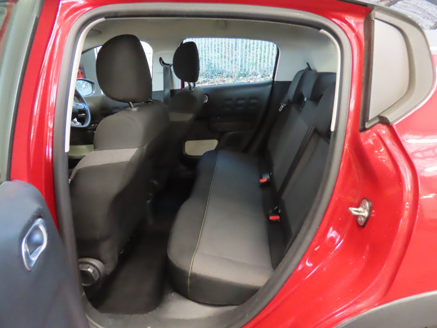 Used Citroen C3 2017 for sale - 76909272: Photo 9