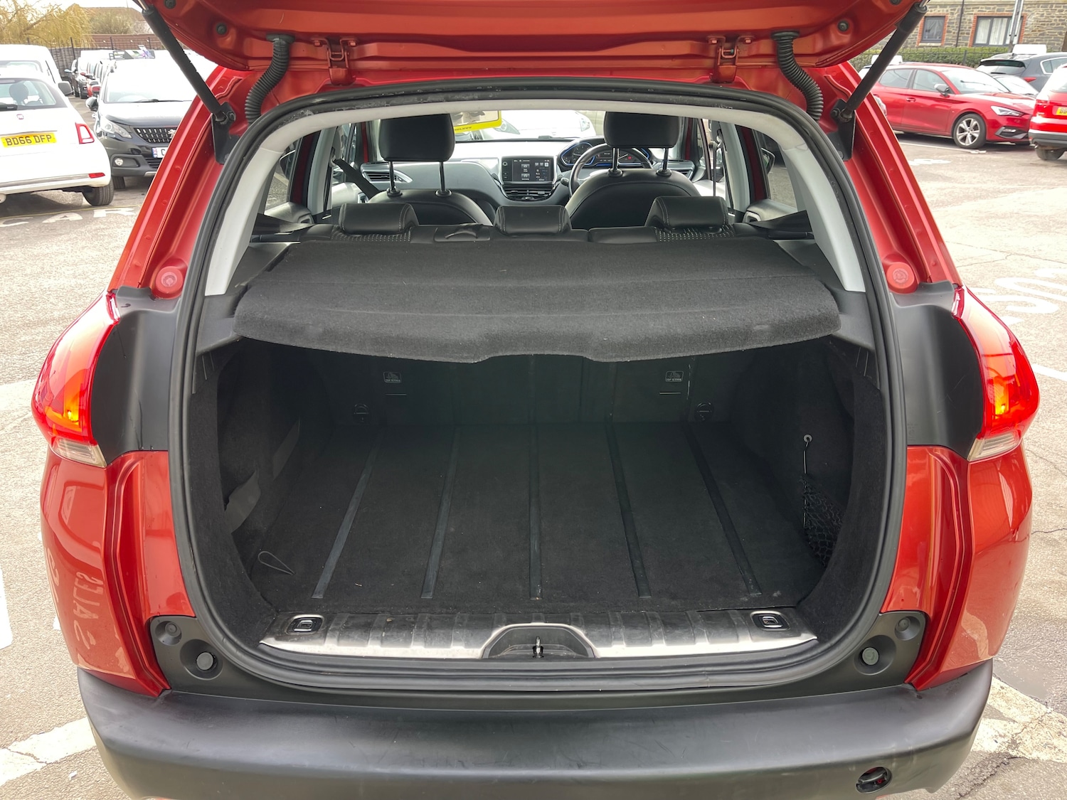 Used Peugeot 2008 2015 for sale - 77578851: Photo 16