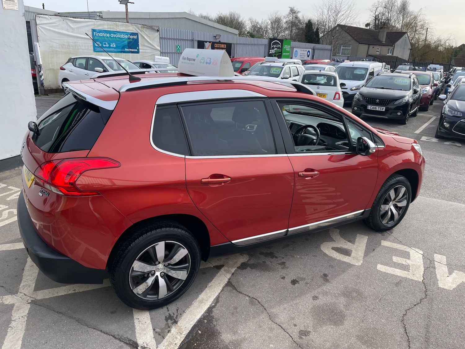 Used Peugeot 2008 2015 for sale - 77578851: Photo 6