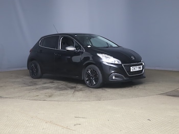 Used Peugeot 208 2017 for sale - 76466238: Photo
