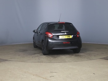 Used Peugeot 208 2017 for sale - 76466238: Photo