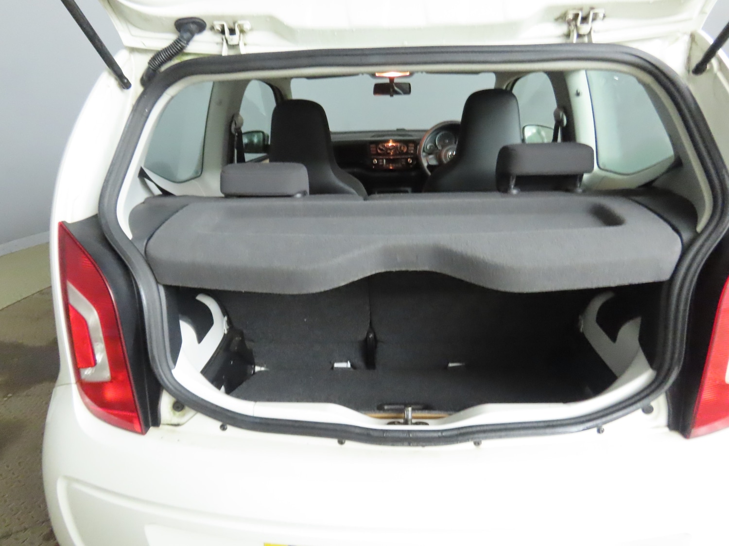 Used Volkswagen up! 2013 for sale - 77450894: Photo 8