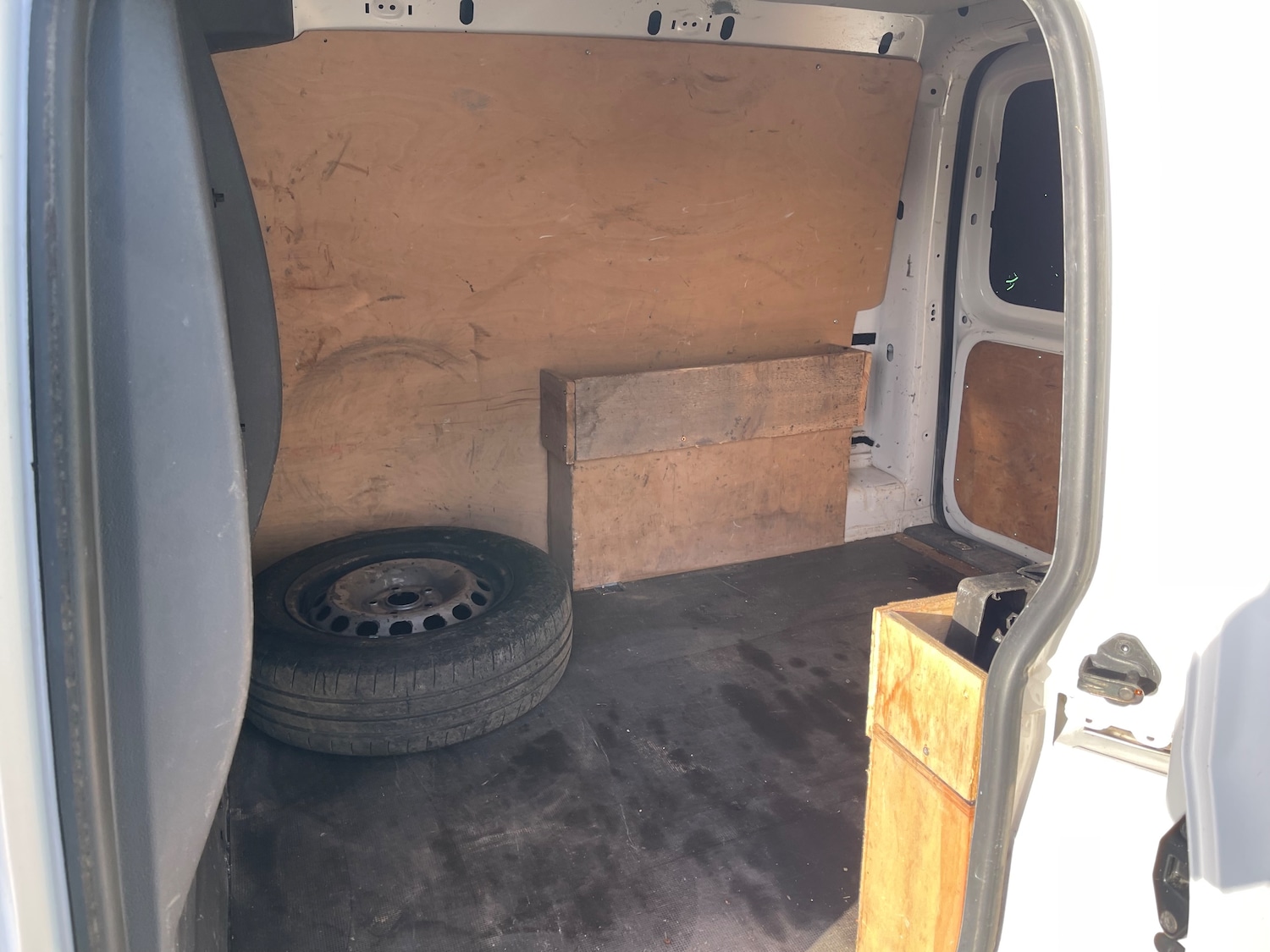 Used Volkswagen Caddy 2014 for sale - 76495797: Photo 13