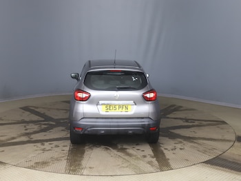 Used Renault Captur 2015 for sale - 76057824: Photo