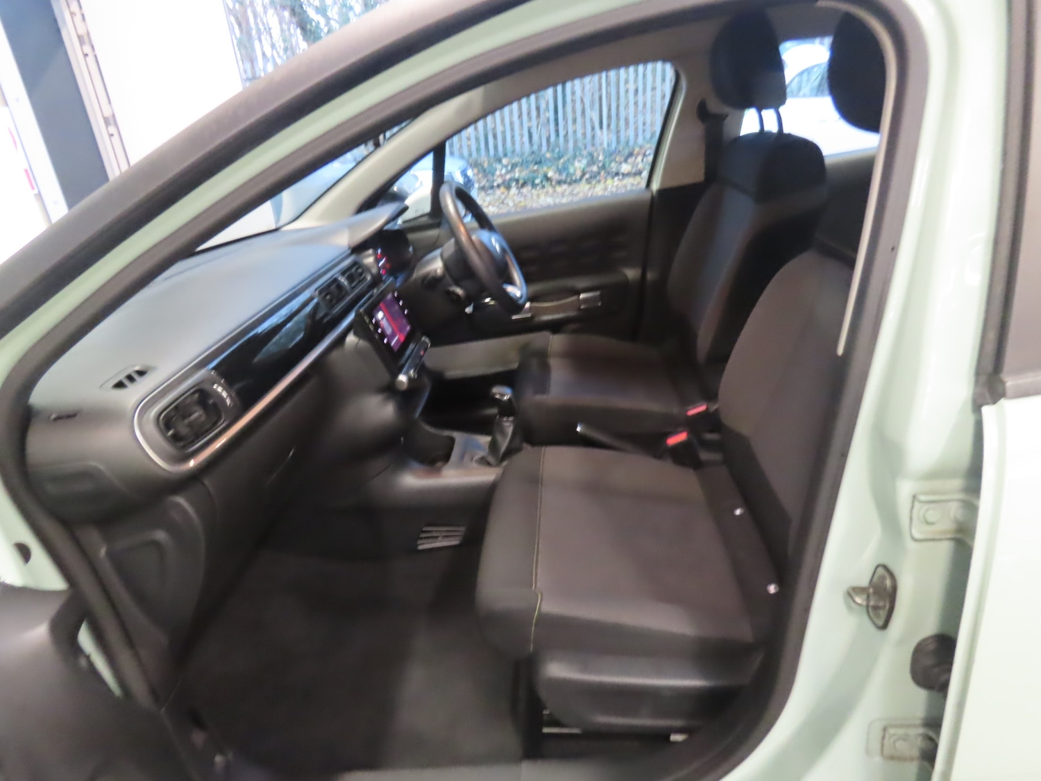 Used Citroen C3 2017 for sale - 76909267: Photo 12