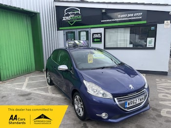 Used Peugeot 208 2013 for sale - 75561324: Photo