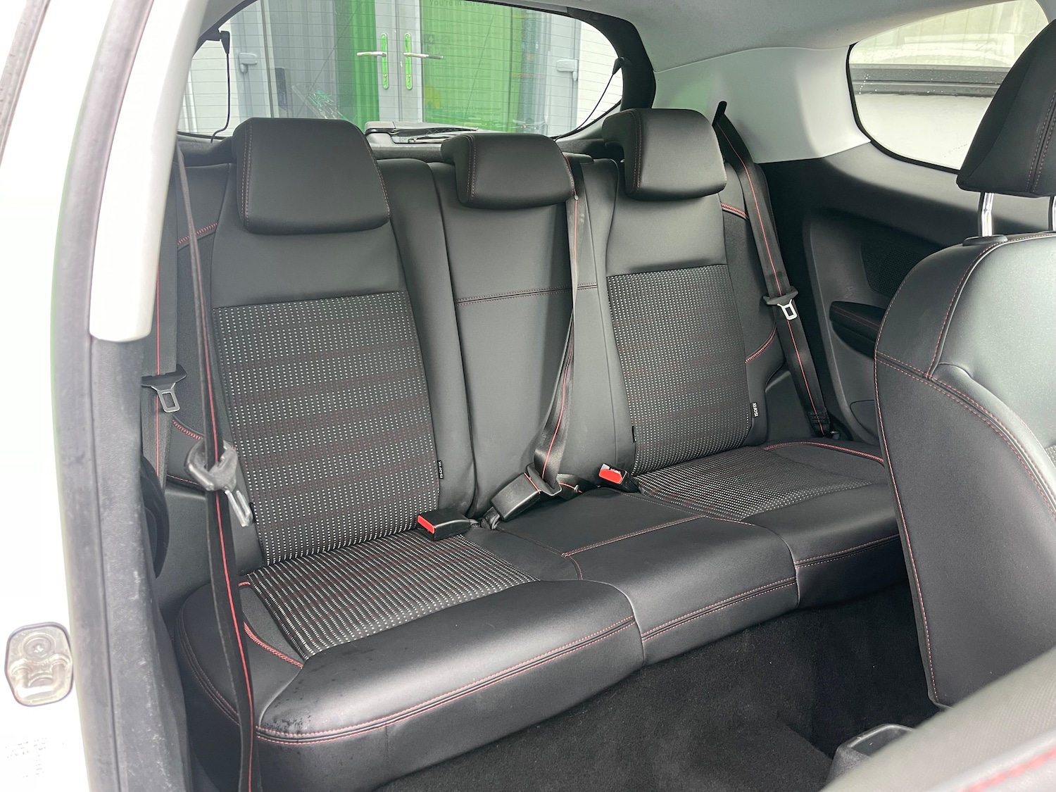 Used Peugeot 208 2015 for sale - 77935460: Photo 15