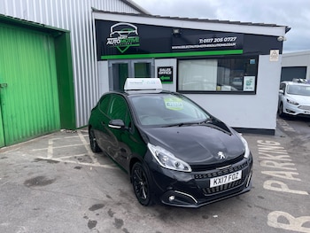 Used Peugeot 208 2017 for sale - 76211675: Photo