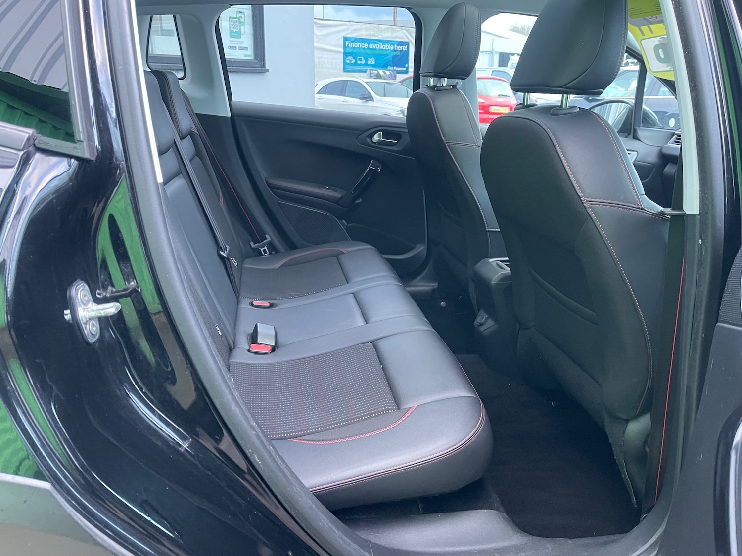 Used Peugeot 2008 2016 for sale - 77287388: Photo 16