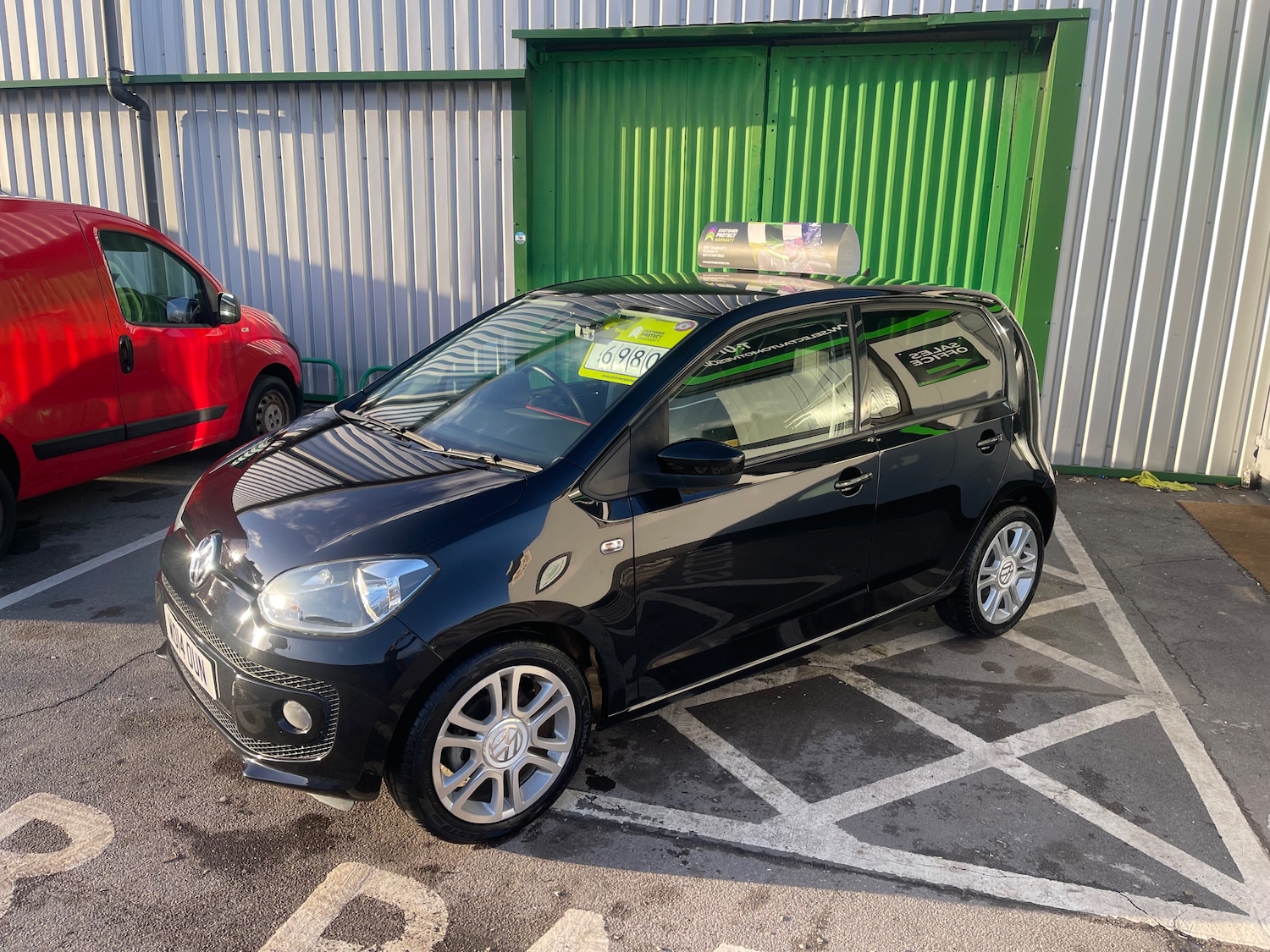 Used Volkswagen up! 2025 for sale - 77006523: Photo 3