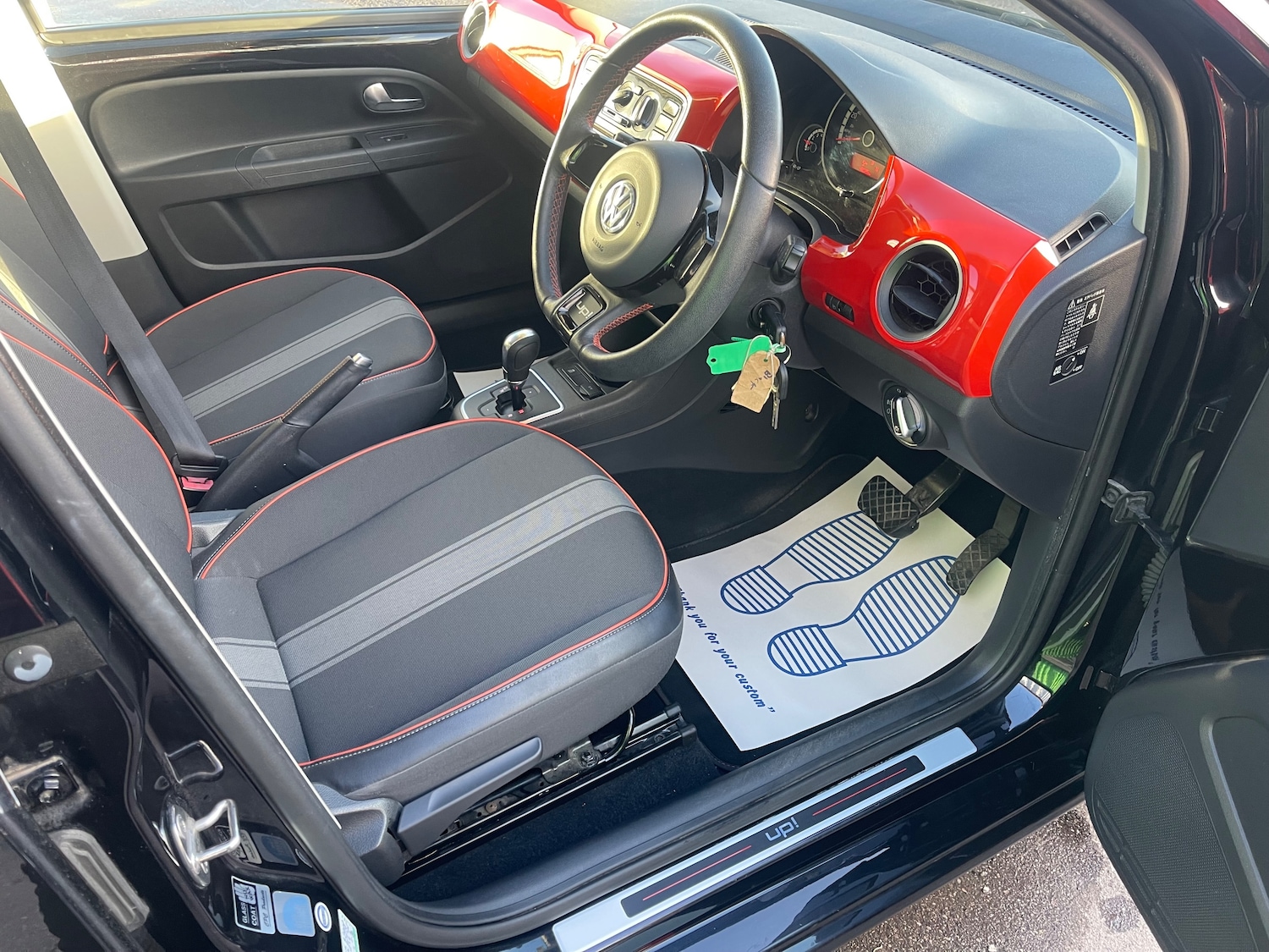 Used Volkswagen up! 2025 for sale - 77006523: Photo 8