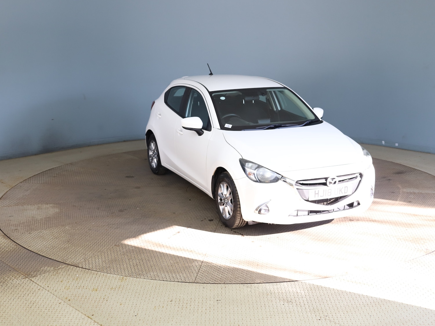 Used Mazda Mazda2 2018 for sale - 77989825: Photo 9