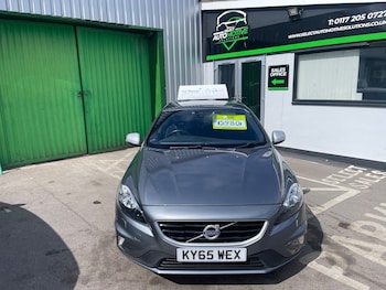 Used Volvo V40 2015 for sale - 75512280: Photo