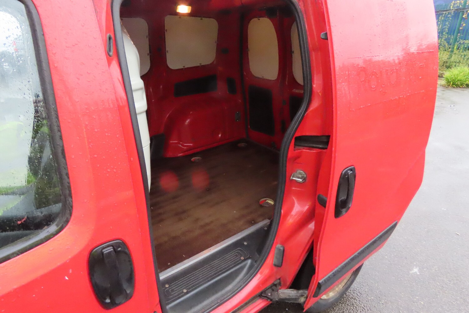 Used Peugeot Bipper 2011 for sale - 77168055: Photo 5