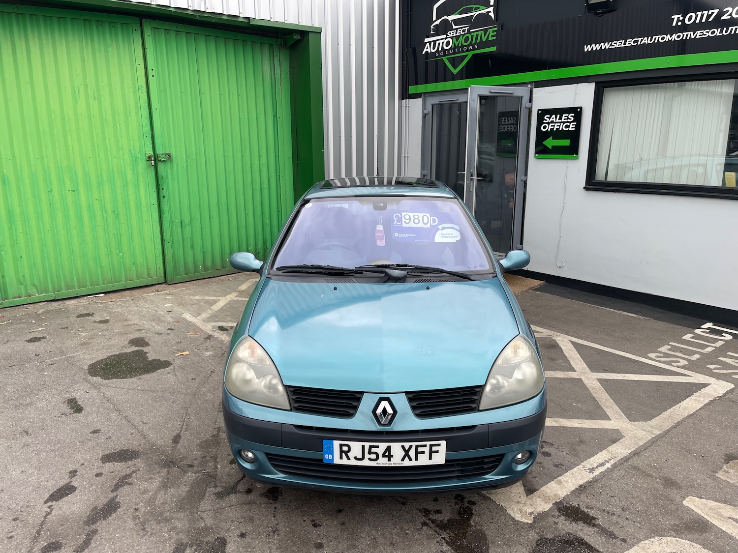 Used Renault Clio 2004 for sale - 76171036: Photo 2