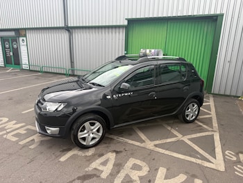 Used Dacia Sandero Stepway 2014 for sale - 78509501: Photo