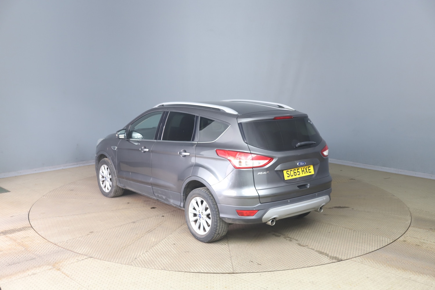 Used Ford Kuga 2015 for sale - 77718990: Photo 2