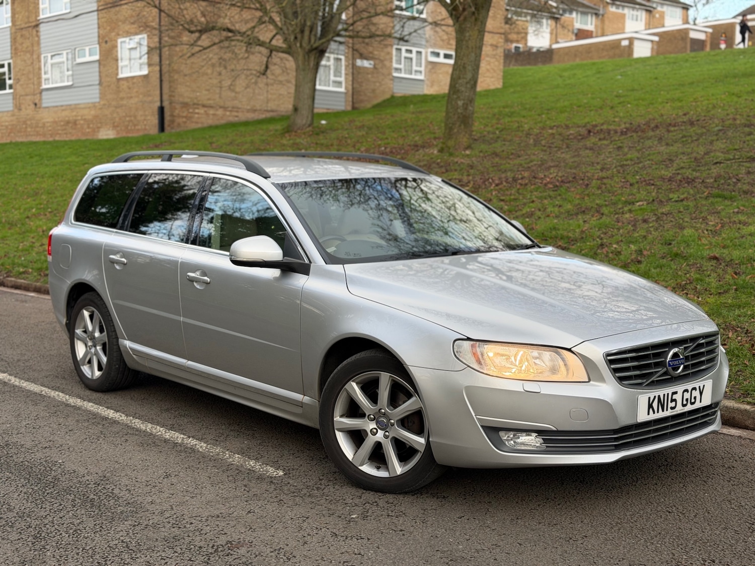 Used Volvo V70 2015 for sale - 77371756: Photo 5