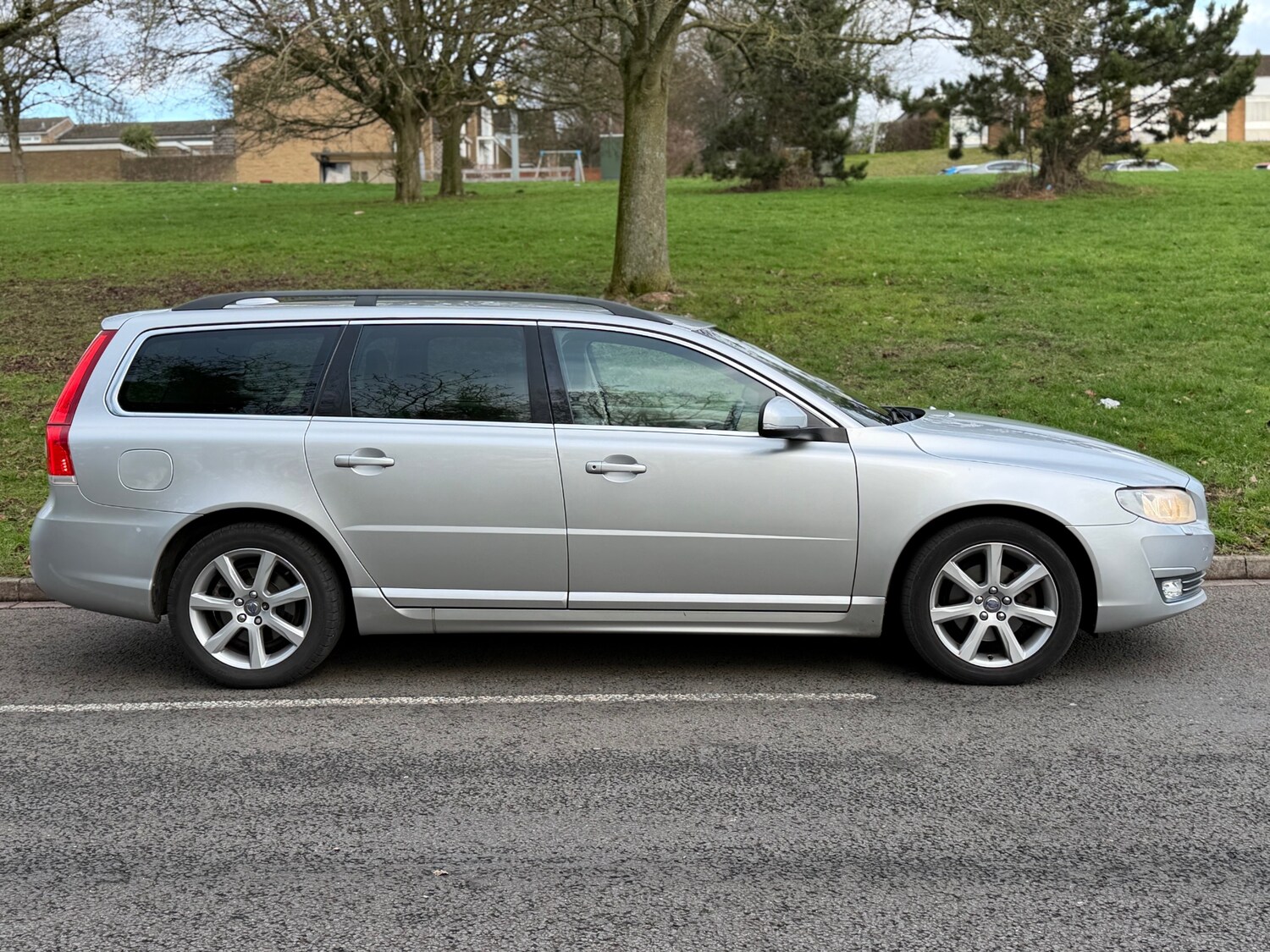 Used Volvo V70 2015 for sale - 77371756: Photo 7