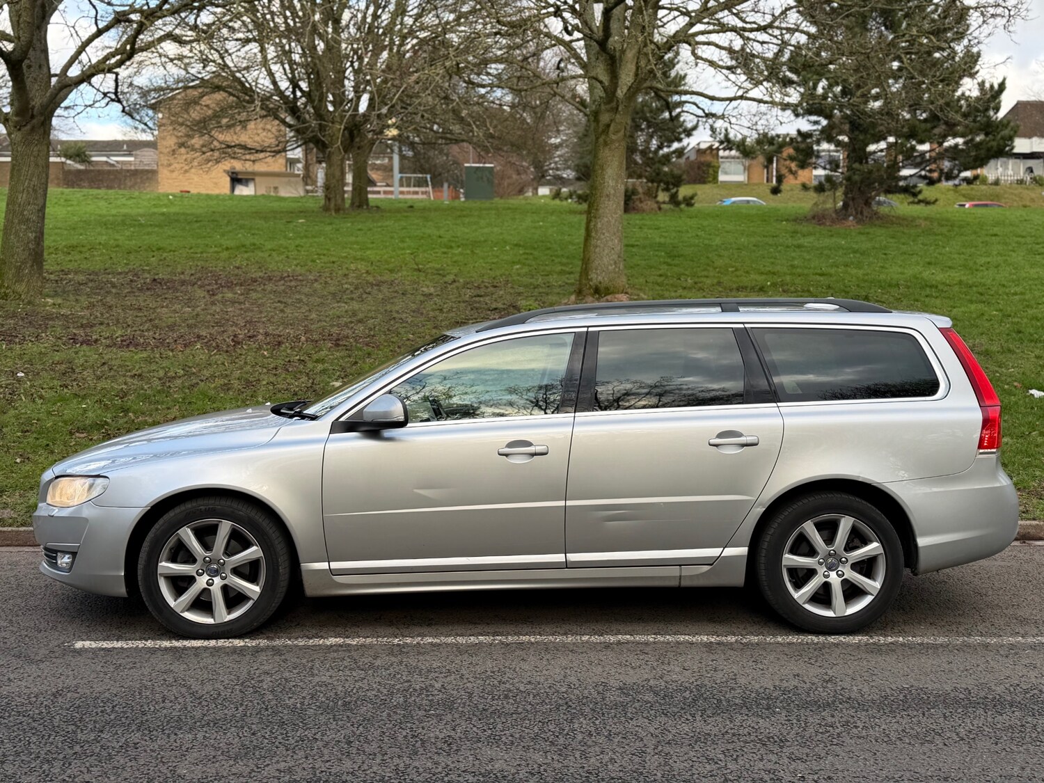 Used Volvo V70 2015 for sale - 77371756: Photo 8
