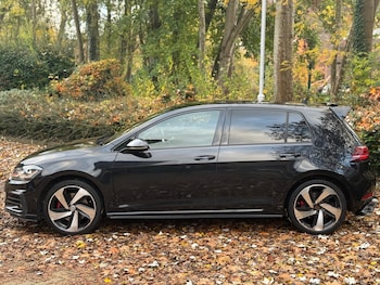 Used Volkswagen Golf 2017 for sale - 76525804: Photo
