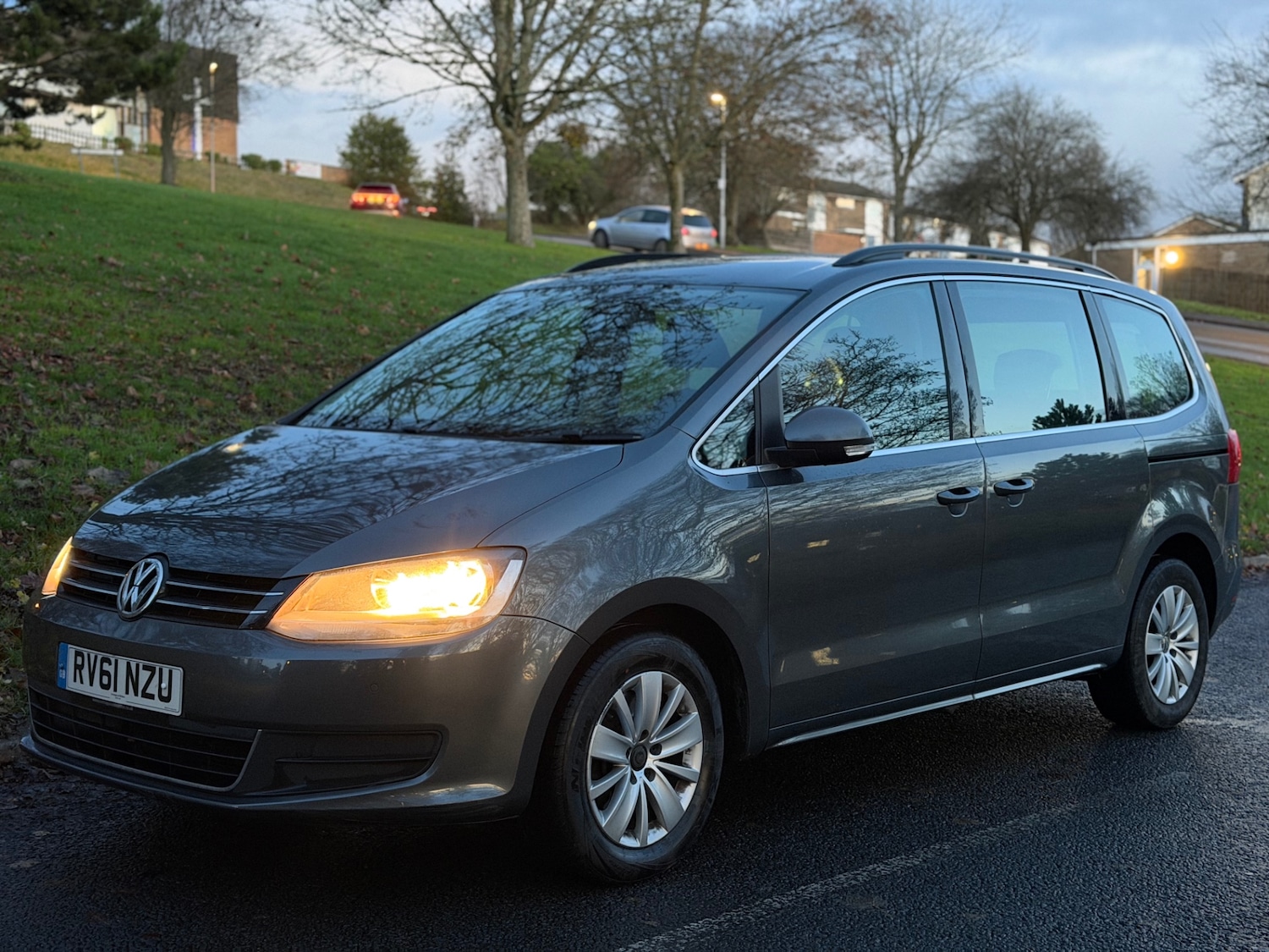 Used Volkswagen Sharan 2011 for sale - 76797500: Photo 1