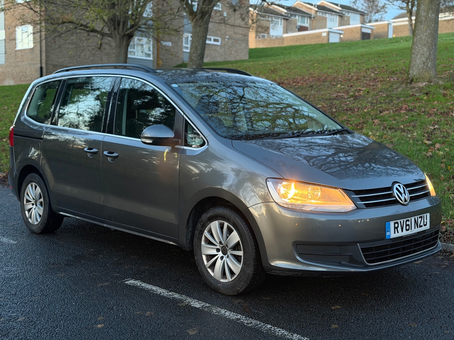 Used Volkswagen Sharan 2011 for sale - 76797500: Photo 3