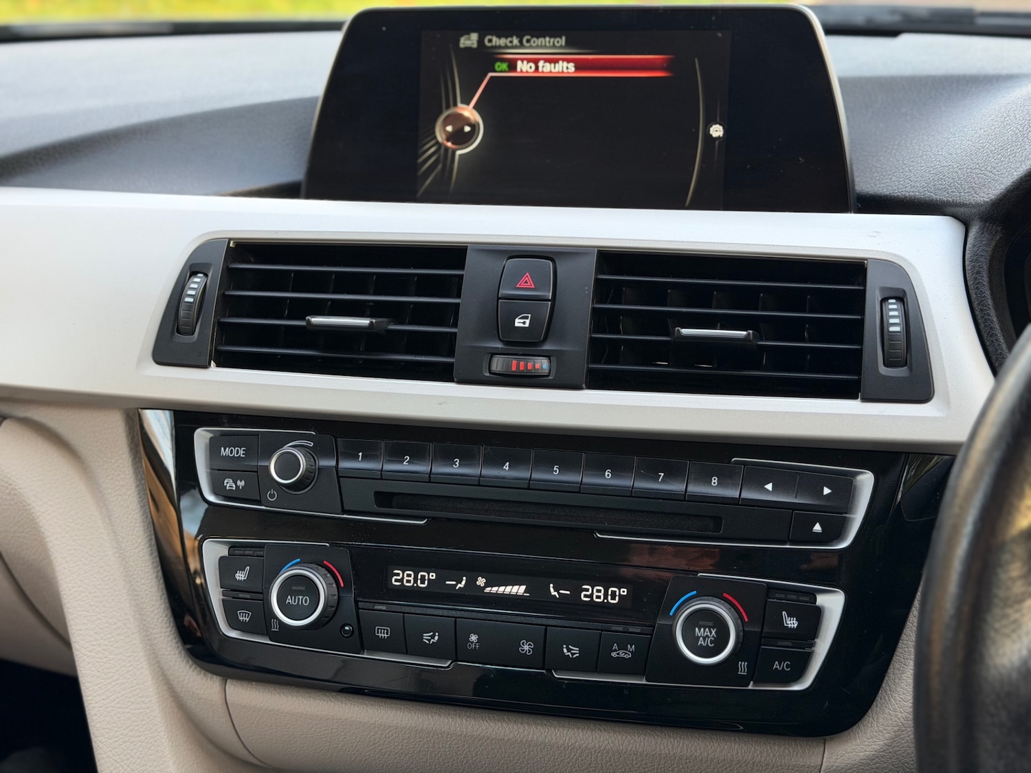 Used BMW 3 Series 2015 for sale - 77230775: Photo 12