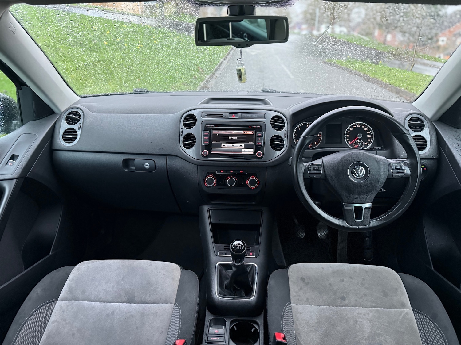 Used Volkswagen Tiguan 2011 for sale - 77622105: Photo 11