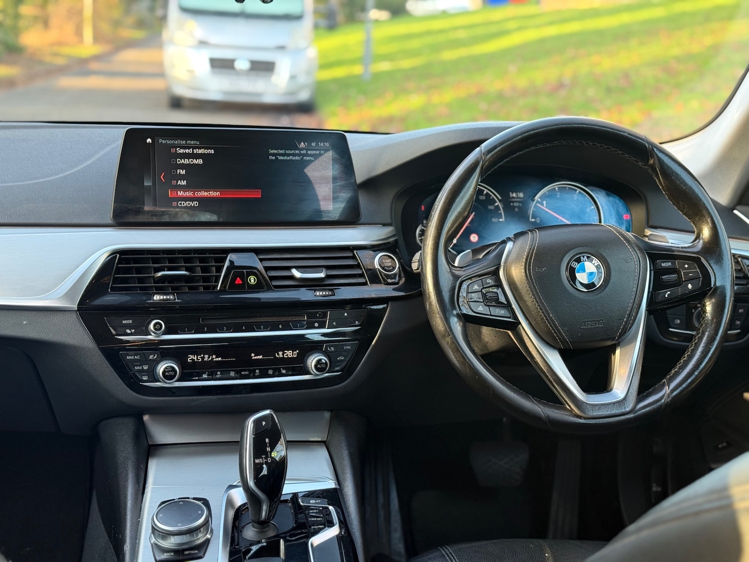 Used BMW 5 Series 2017 for sale - 77053752: Photo 11