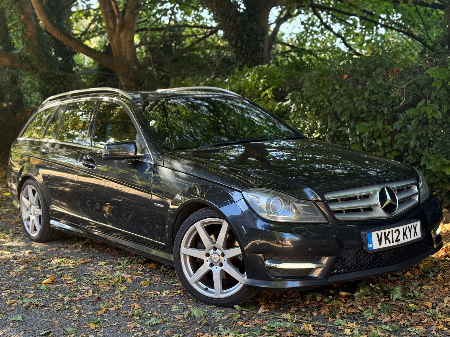 Used Mercedes-Benz C-Class 2012 for sale - 76186531: Photo 2
