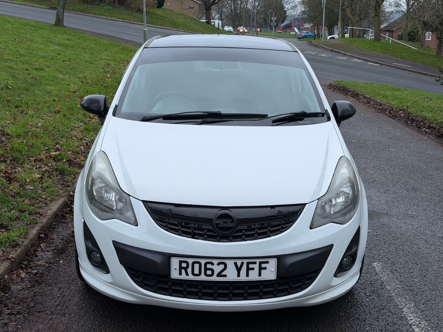Used Vauxhall Corsa 2012 for sale - 77237478: Photo 2
