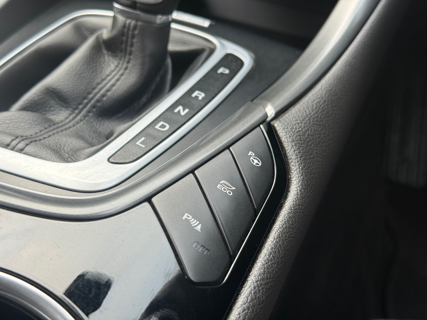 Used Ford Mondeo 2016 for sale - 77804086: Photo 14