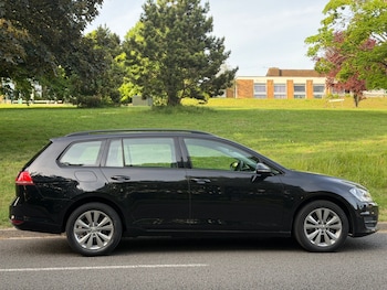 Used Volkswagen Golf 2016 for sale - 78683427: Photo