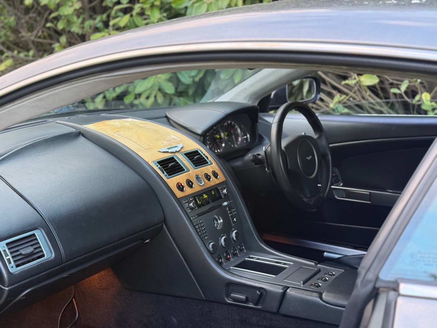 Used Aston Martin DB9 2004 for sale - 78219642: Photo 10