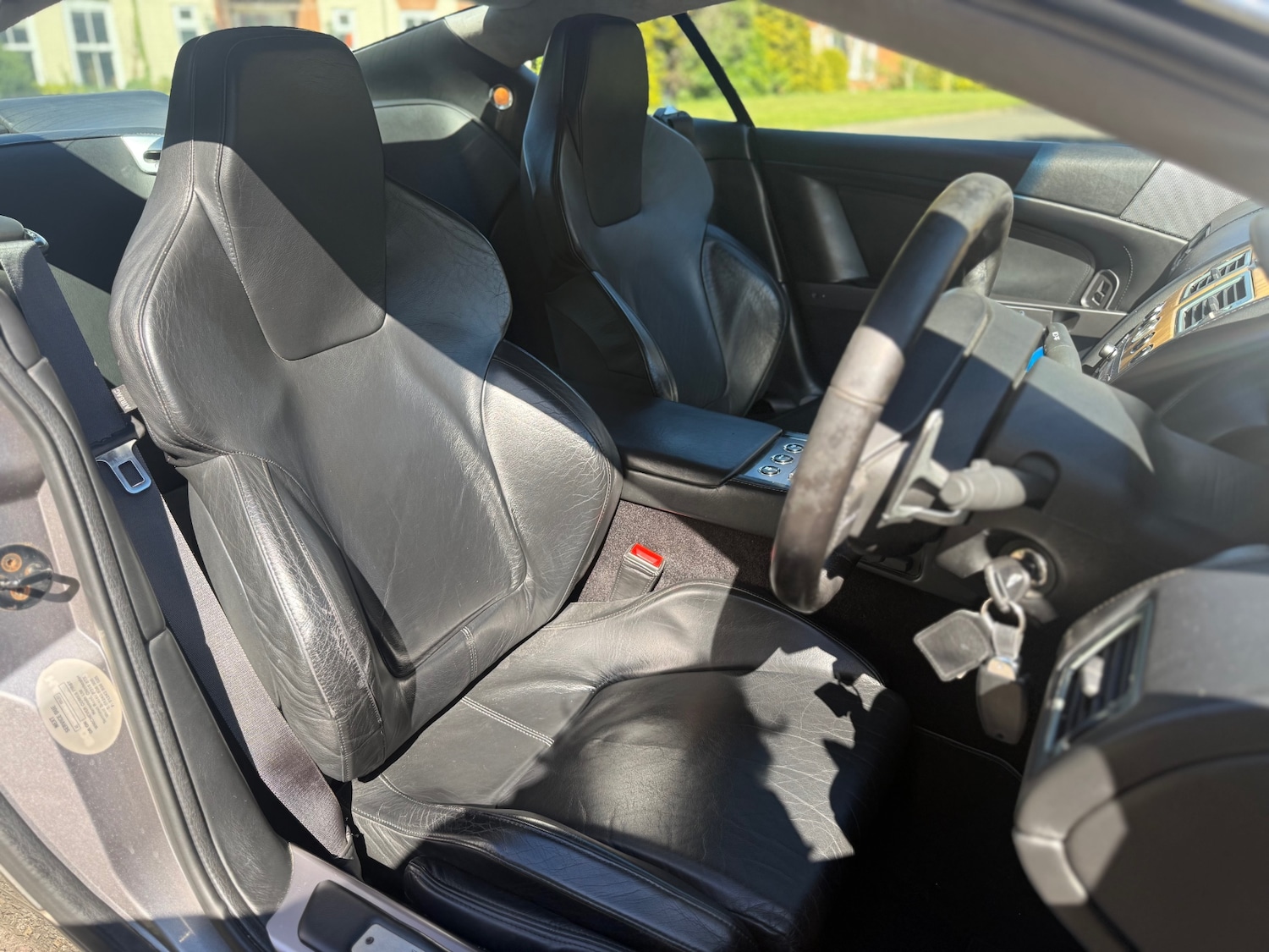 Used Aston Martin DB9 2004 for sale - 78219642: Photo 12