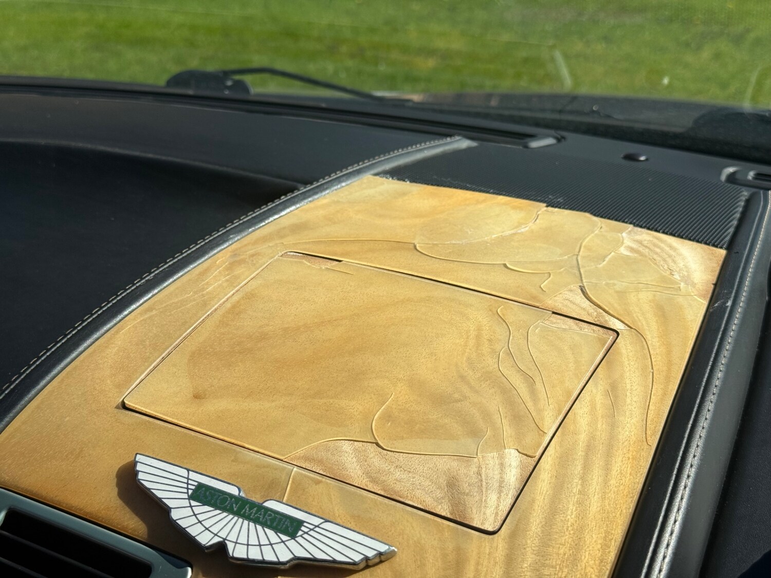 Used Aston Martin DB9 2004 for sale - 78219642: Photo 22