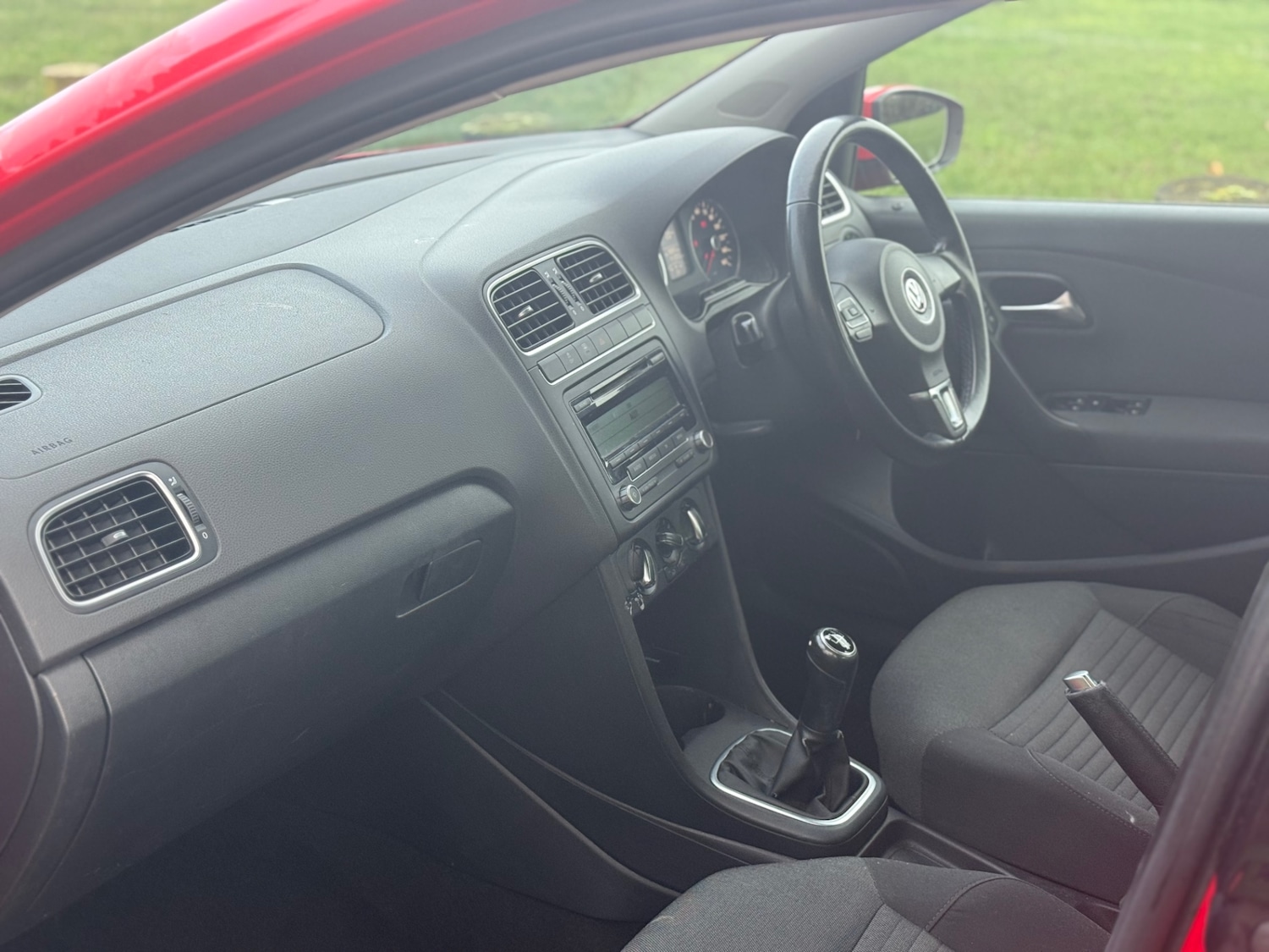 Used Volkswagen Polo 2011 for sale - 77563611: Photo 9