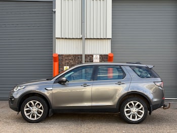 Used Land Rover Discovery Sport 2016 for sale - 79425356: Photo