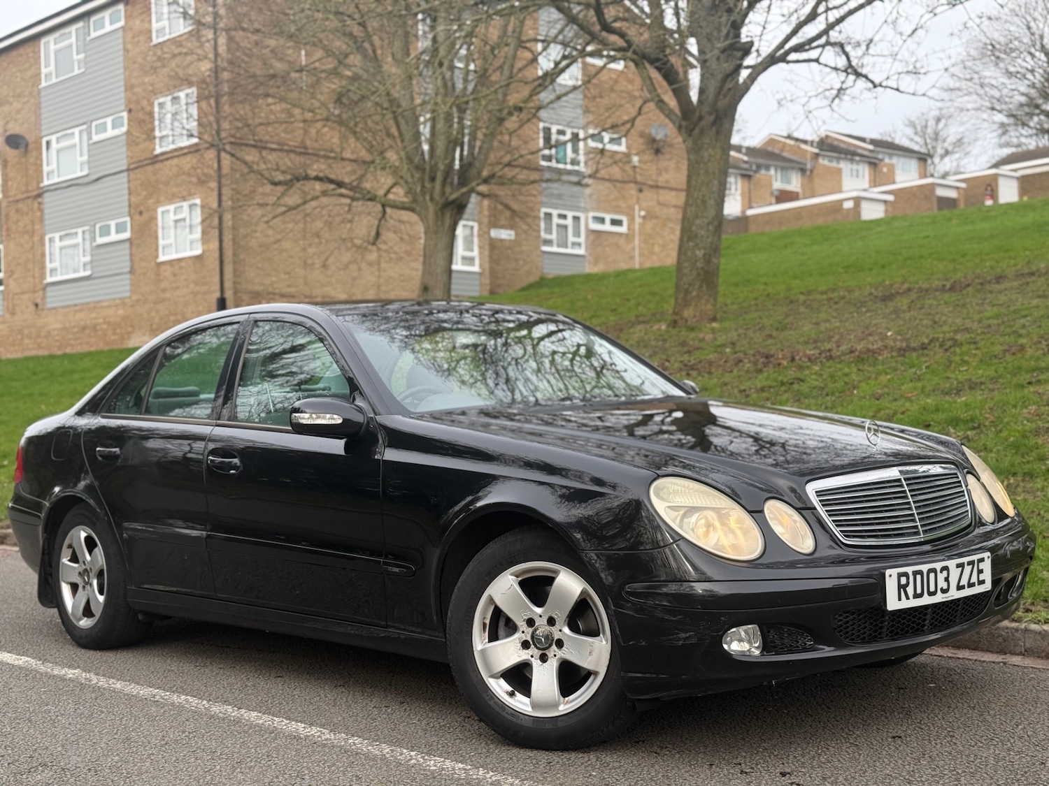 Used Mercedes-Benz E Class 2003 for sale - 77587488: Photo 2