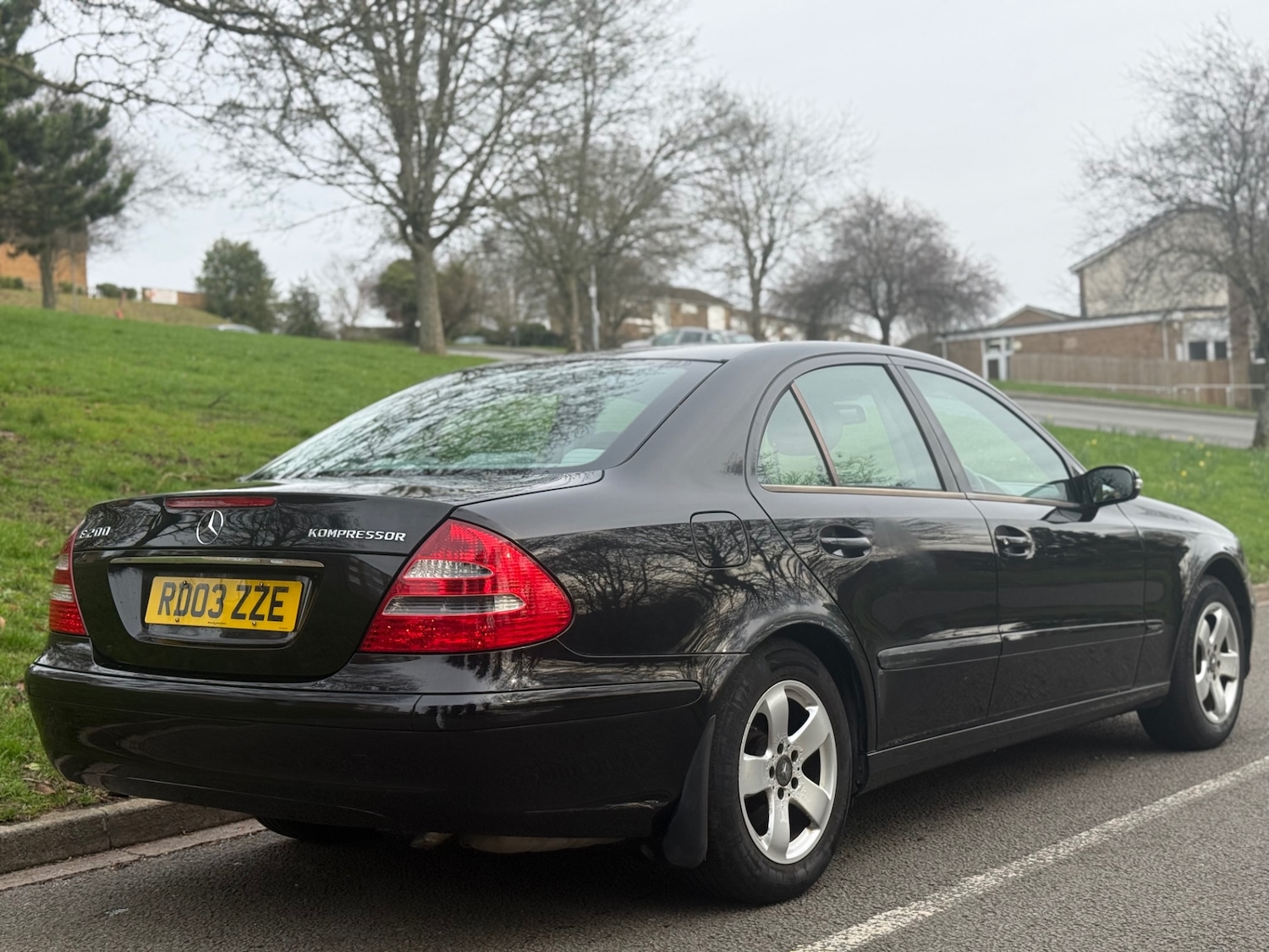 Used Mercedes-Benz E Class 2003 for sale - 77587488: Photo 4