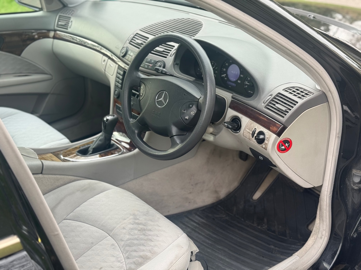 Used Mercedes-Benz E Class 2003 for sale - 77587488: Photo 9