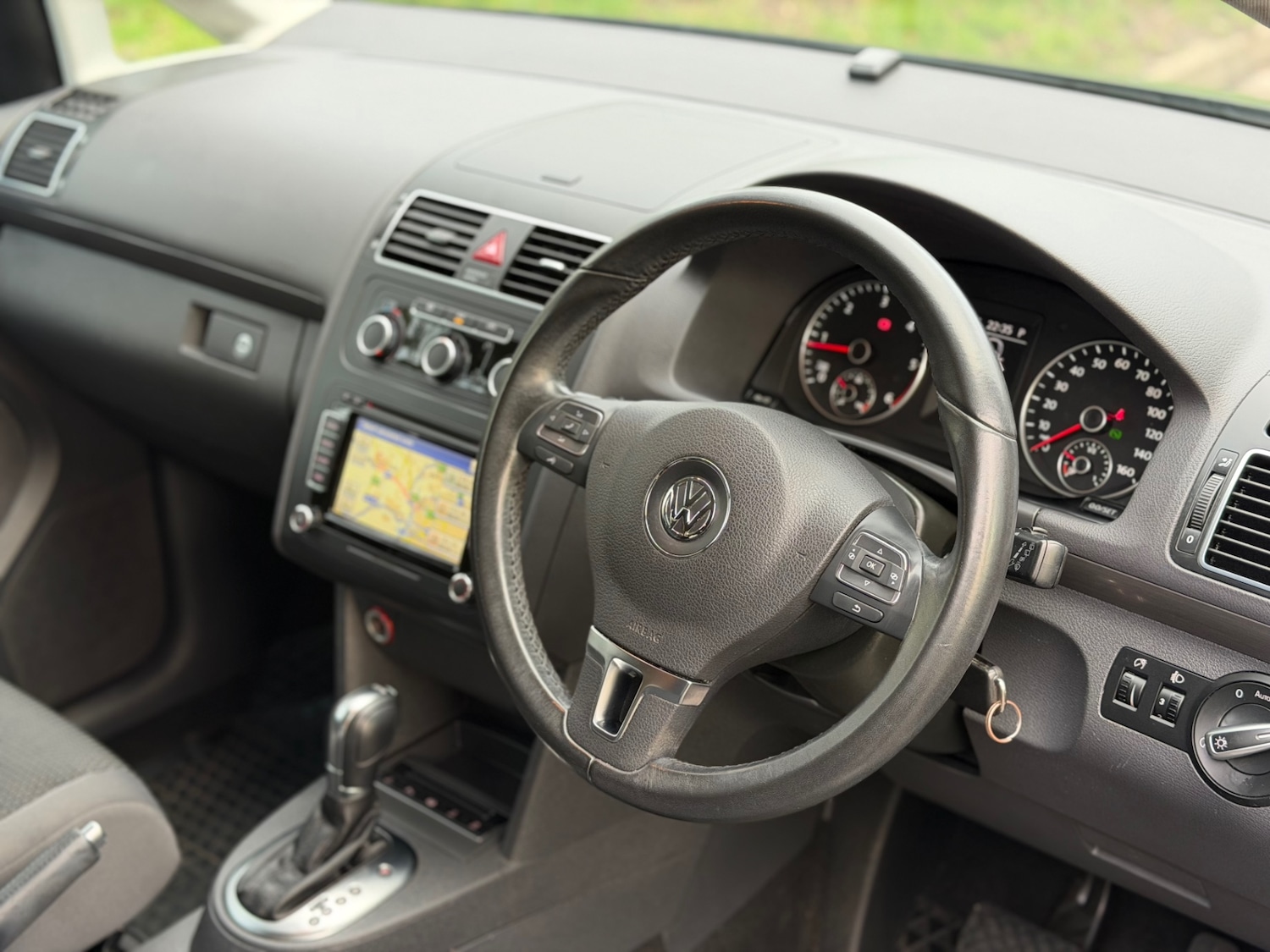 Used Volkswagen Touran 2014 for sale - 77563475: Photo 13