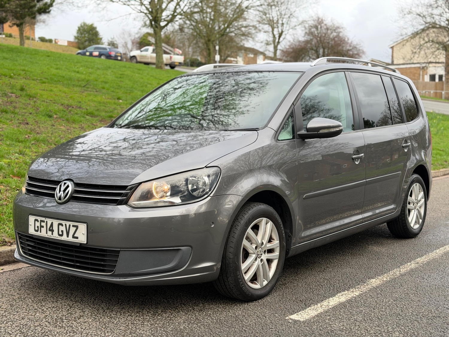 Used Volkswagen Touran 2014 for sale - 77563475: Photo 2